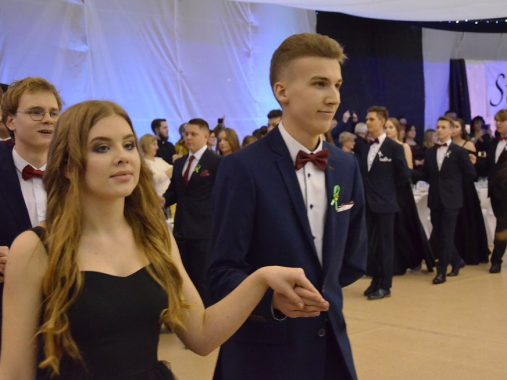 Najważniejszy bal, czyli studniówka w I Liceum Ogólnokształcącym w Głogowie