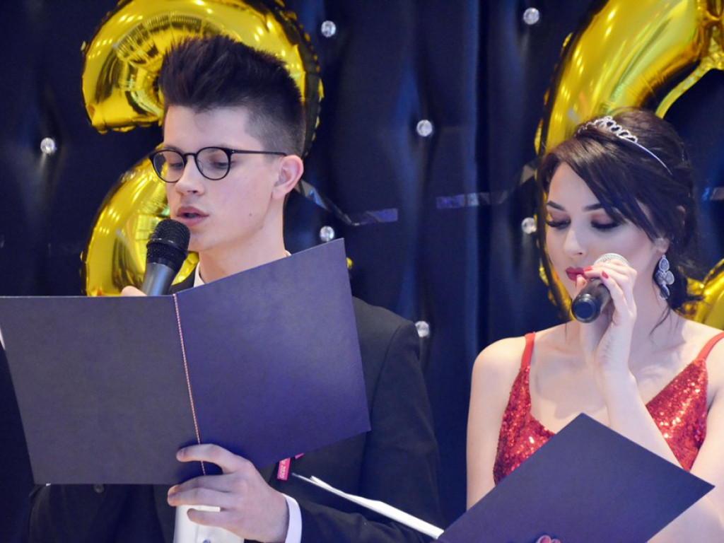 Sto dni do matury. Tak się bawi Zespół Szkół Ekonomicznych w Głogowie