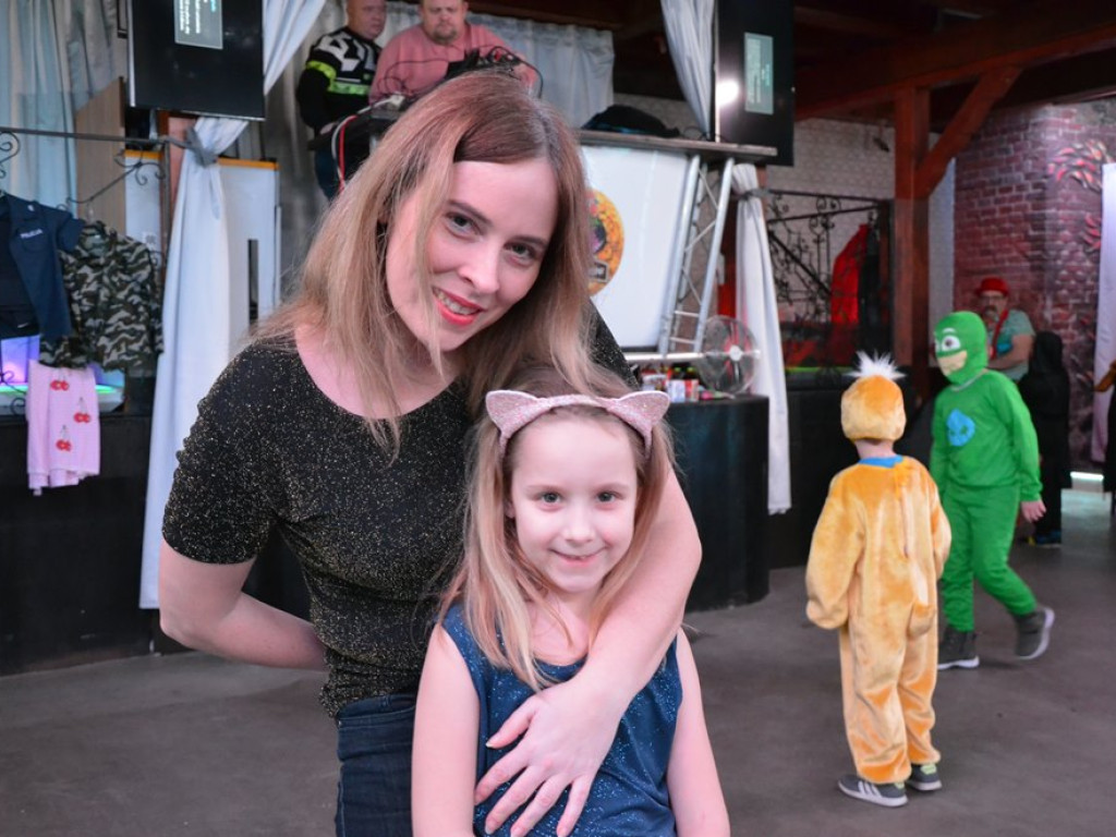 Bal karnawałowy z fundacją Owoc Głogu. Bawiły się całe rodziny