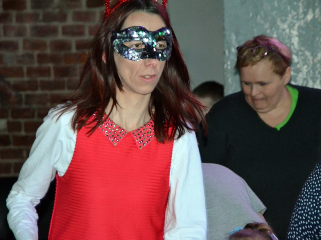 Bal karnawałowy z fundacją Owoc Głogu. Bawiły się całe rodziny