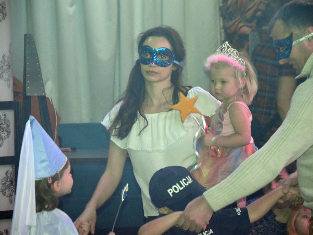 Bal karnawałowy z fundacją Owoc Głogu. Bawiły się całe rodziny