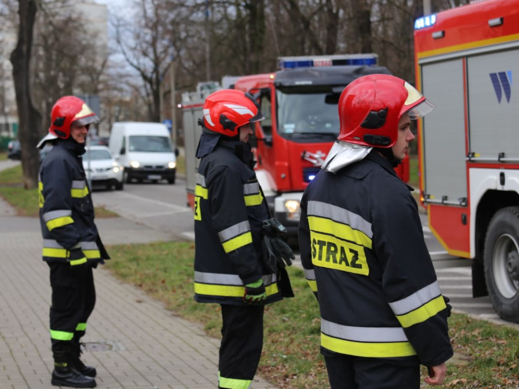 Służby ratunkowe pędziły na sygnałach do wypadku, który... okazał się niewielką kolizją