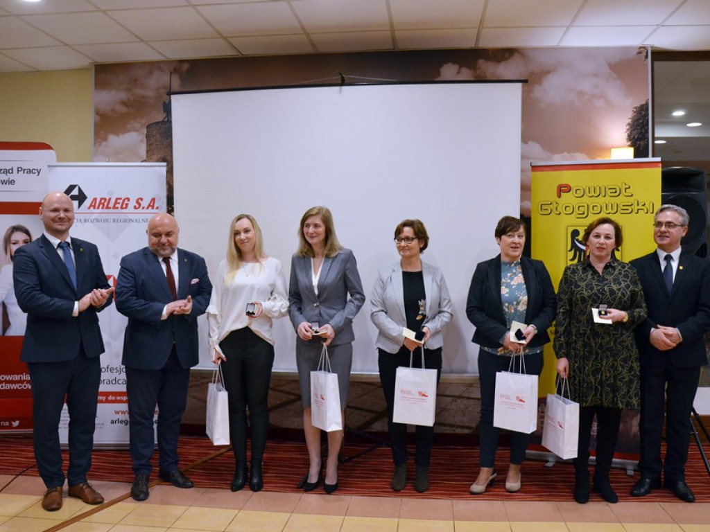 Złote Herby Powiatu wręczone! W tym roku przyznano dziesięć wyróżnień
