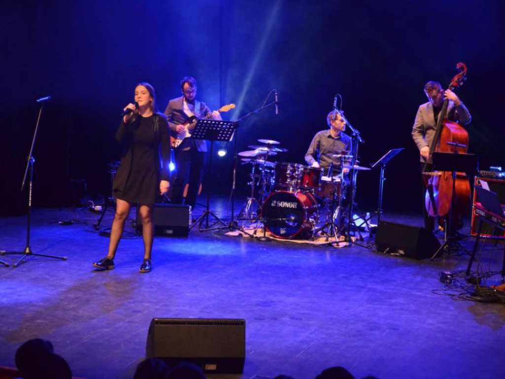 Osiecka zabrzmiała w głogowskim teatrze. Wyjątkowy koncert piosenek to pomysł muzyków związanych z Głogowem