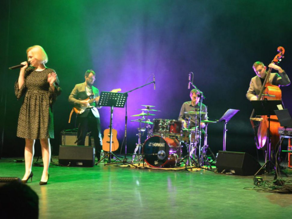 Osiecka zabrzmiała w głogowskim teatrze. Wyjątkowy koncert piosenek to pomysł muzyków związanych z Głogowem