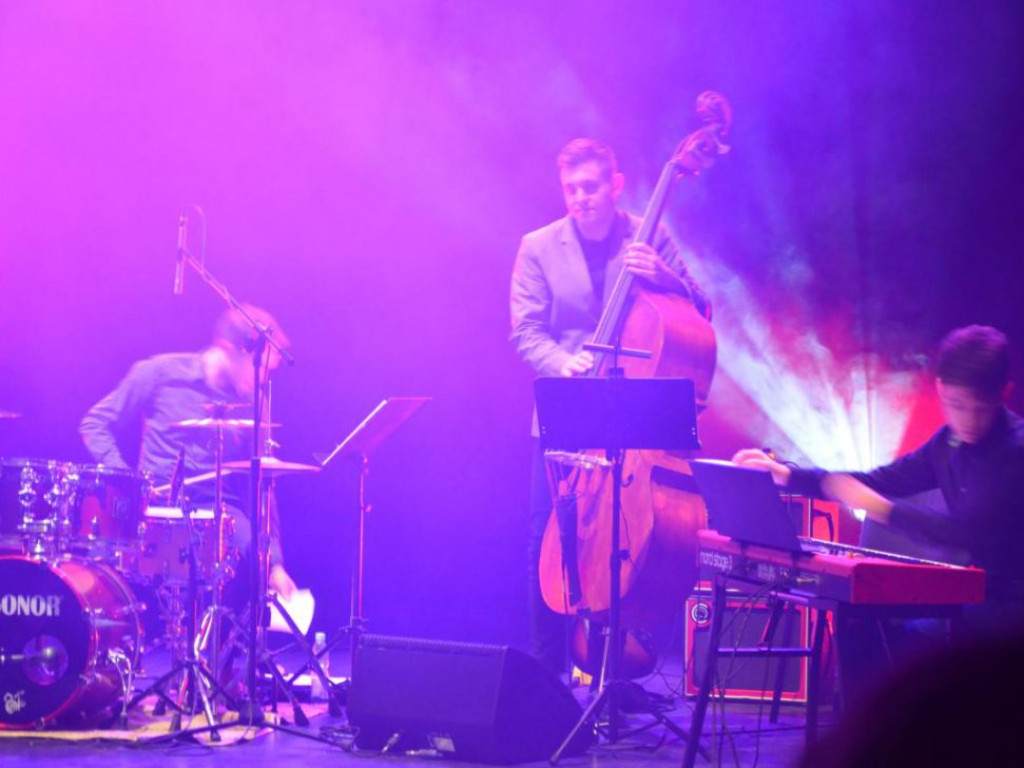 Osiecka zabrzmiała w głogowskim teatrze. Wyjątkowy koncert piosenek to pomysł muzyków związanych z Głogowem