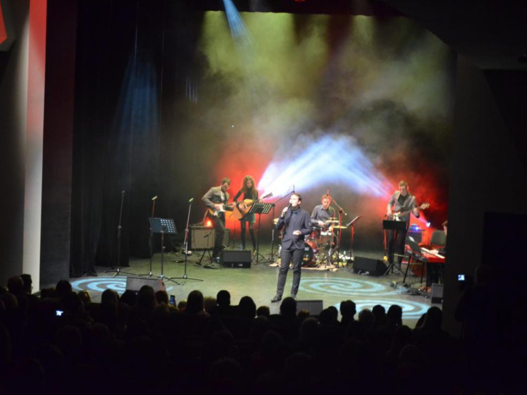 Osiecka zabrzmiała w głogowskim teatrze. Wyjątkowy koncert piosenek to pomysł muzyków związanych z Głogowem