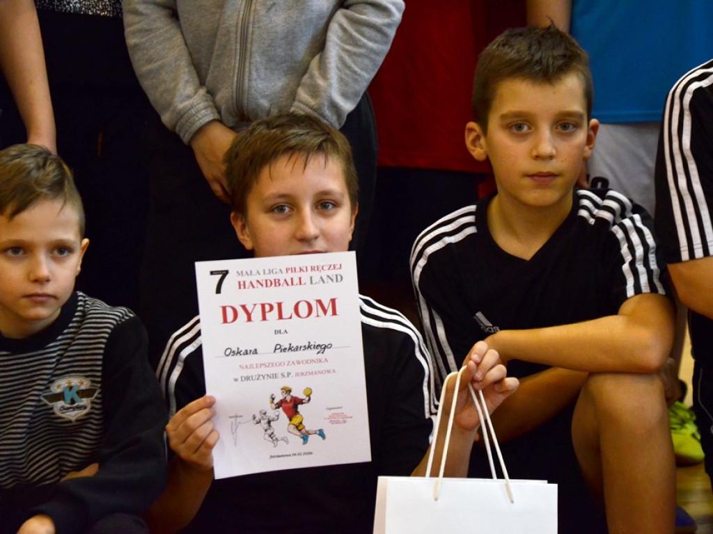 Miejska dwunastka najlepsza w Handball Land w Jerzmanowej! Dzieci grały w piłkę ręczną