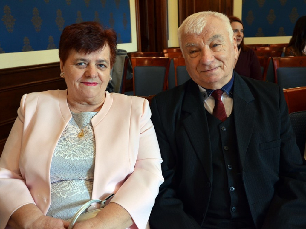 Były łzy szczęścia, bo są razem od 50 lat! Piękny jubileusz w głogowskim ratuszu