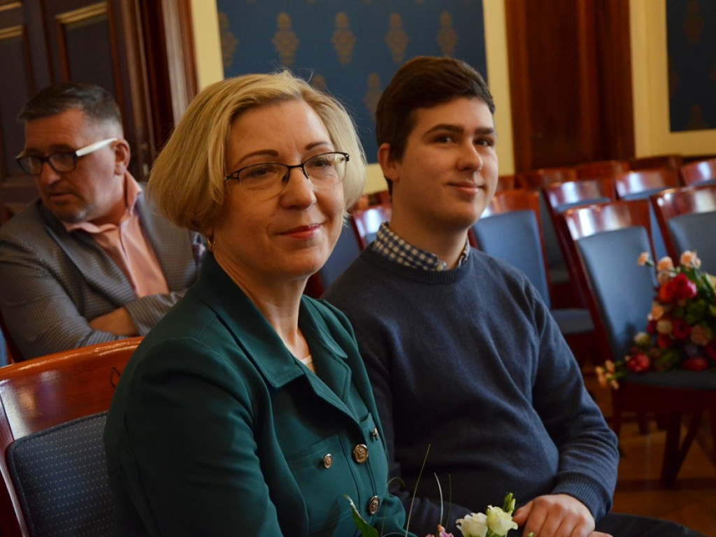 Były łzy szczęścia, bo są razem od 50 lat! Piękny jubileusz w głogowskim ratuszu