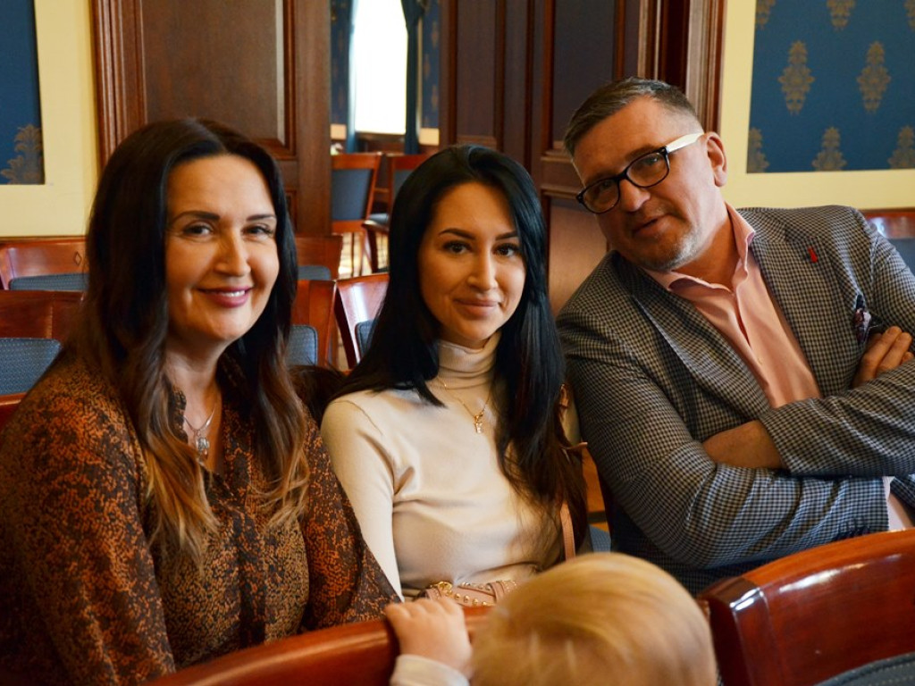 Były łzy szczęścia, bo są razem od 50 lat! Piękny jubileusz w głogowskim ratuszu