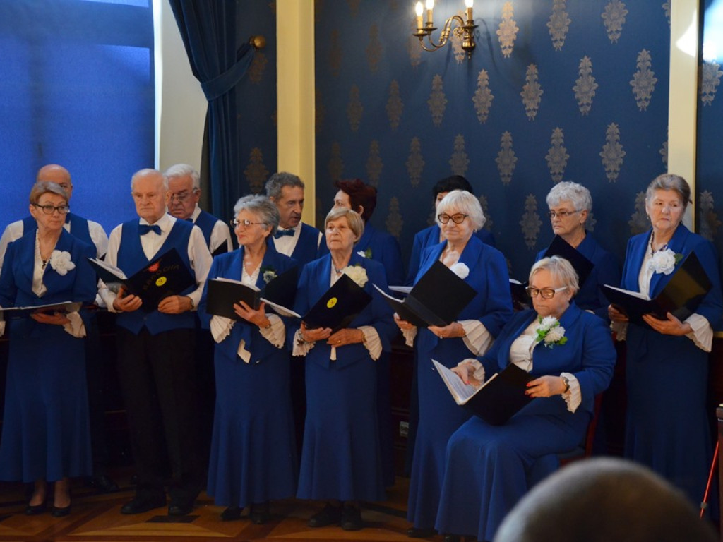 Były łzy szczęścia, bo są razem od 50 lat! Piękny jubileusz w głogowskim ratuszu