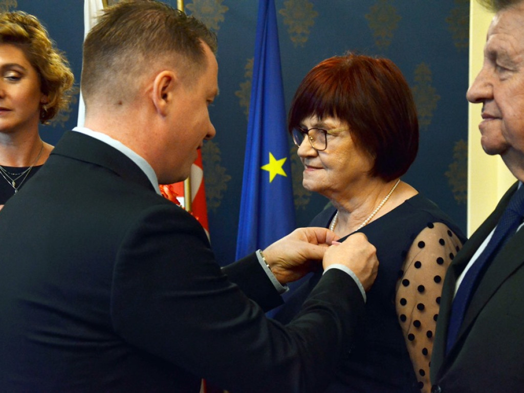 Były łzy szczęścia, bo są razem od 50 lat! Piękny jubileusz w głogowskim ratuszu