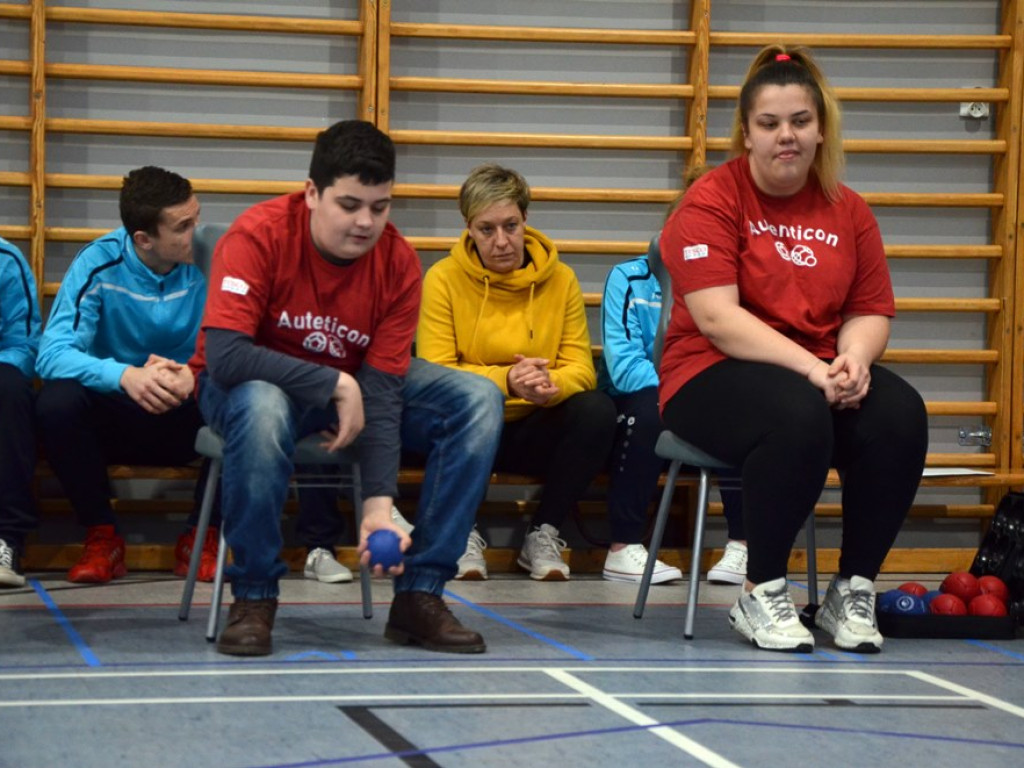 Walentynkowy Integracyjny Turniej Bocci. Udział w nim wzięło kilka zespołów