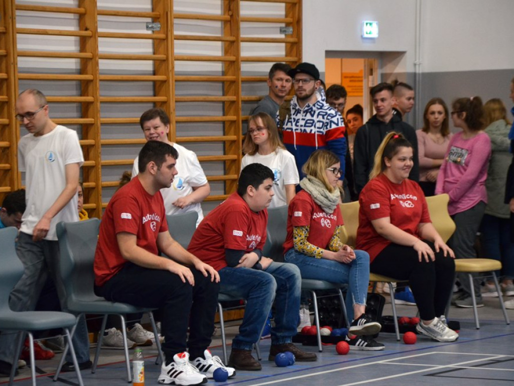 Walentynkowy Integracyjny Turniej Bocci. Udział w nim wzięło kilka zespołów