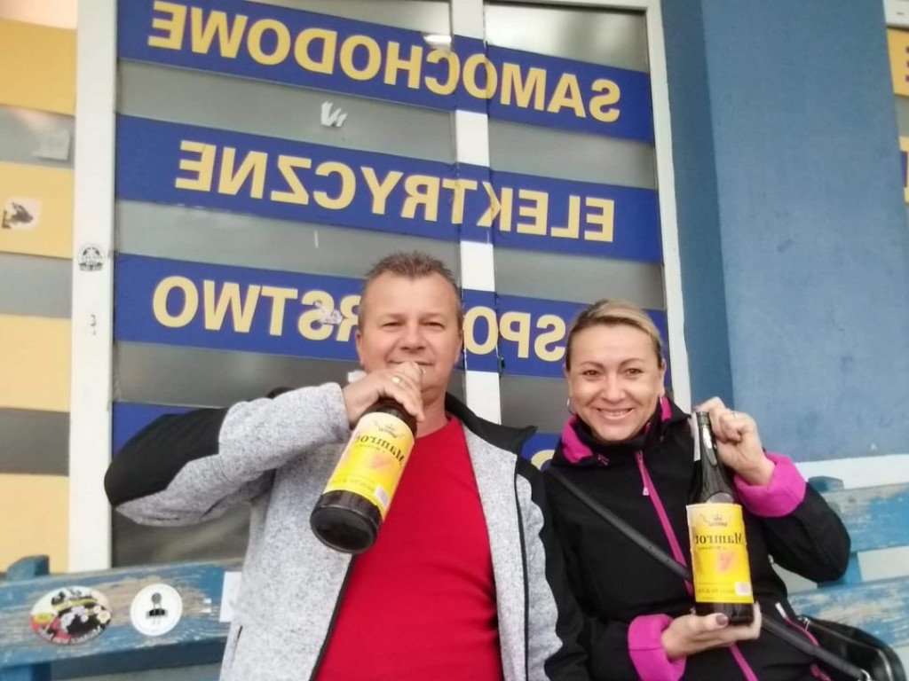 Czytelnicy na zdjęciach pełnych miłości! Zobaczcie efekt naszej walentynkowej zabawy. Dziękujemy, że jesteście z nami!