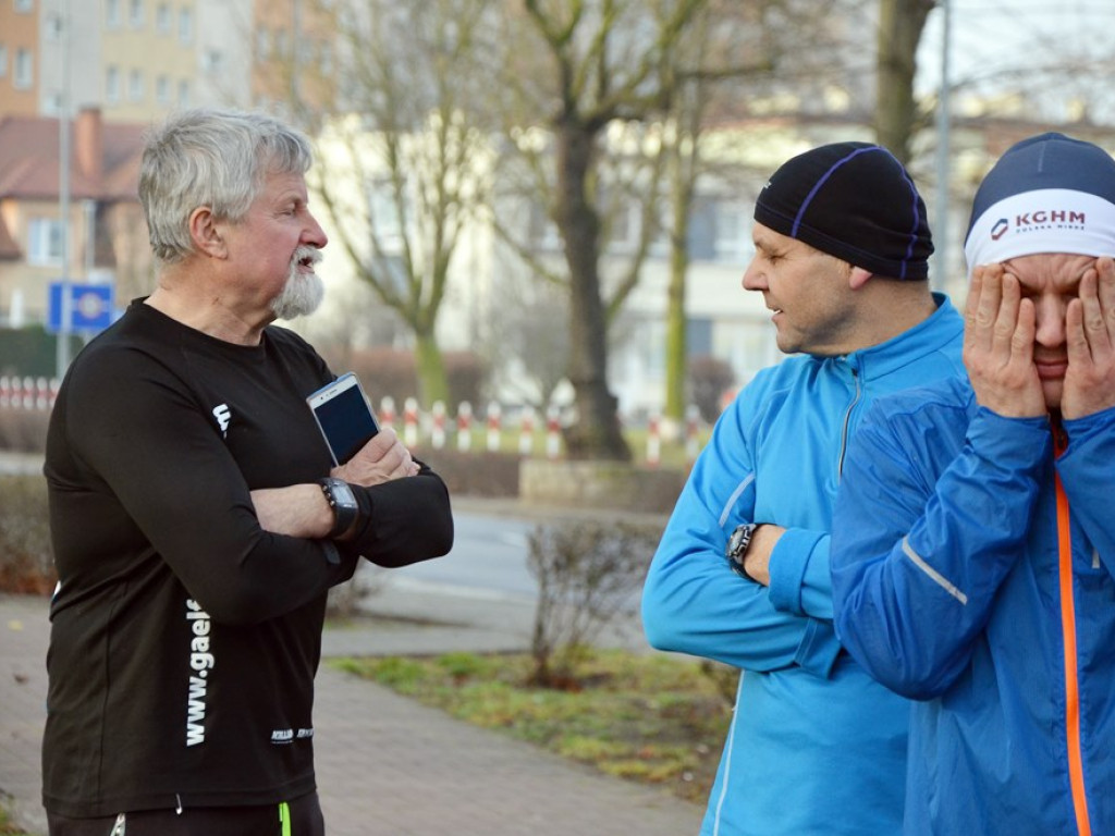Walentynkowy bieg w parku przy ulicy Budowlanych! Na starcie nie zabrakło pocałunków