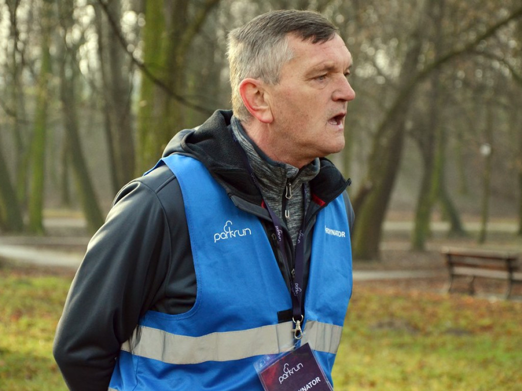 Walentynkowy bieg w parku przy ulicy Budowlanych! Na starcie nie zabrakło pocałunków
