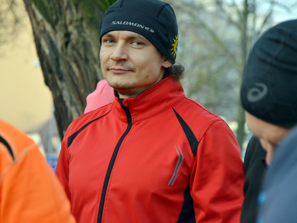Walentynkowy bieg w parku przy ulicy Budowlanych! Na starcie nie zabrakło pocałunków