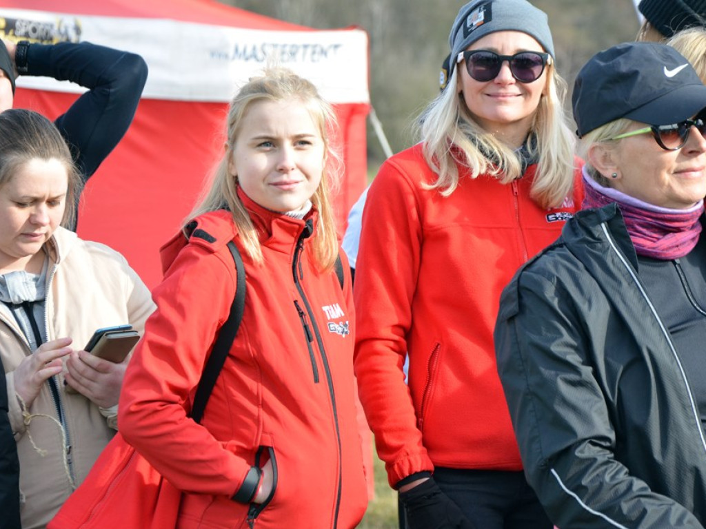 Taki bieg miłości! Walentynki z Jurkiem Górskim i Fundacją Hospicjum Głogowskie na motocrossowym torze