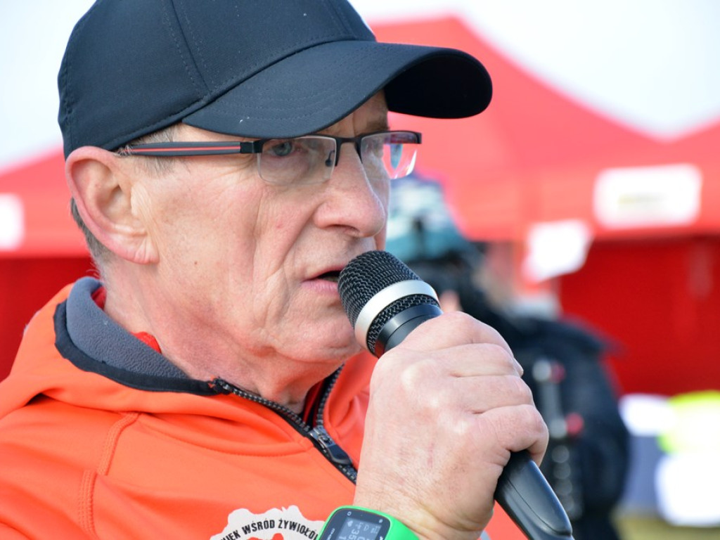 Taki bieg miłości! Walentynki z Jurkiem Górskim i Fundacją Hospicjum Głogowskie na motocrossowym torze
