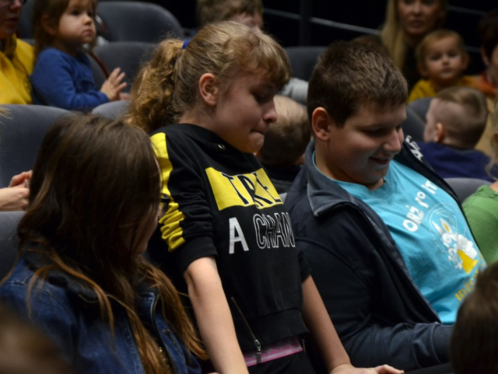 Renifer Niko ratował zimę. Spektakl dla dzieci w miejskim teatrze