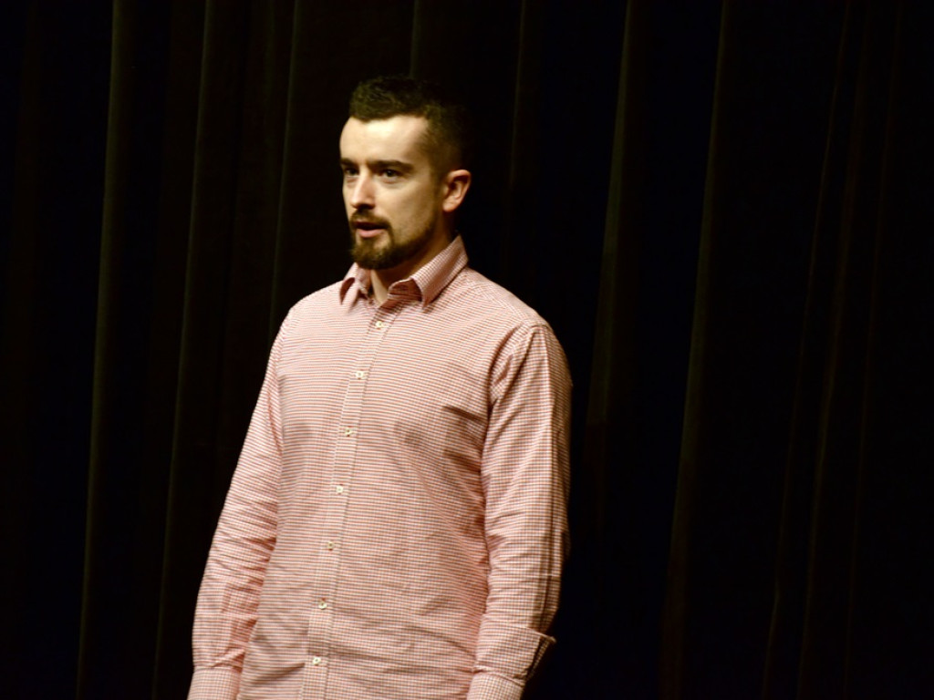 Renifer Niko ratował zimę. Spektakl dla dzieci w miejskim teatrze