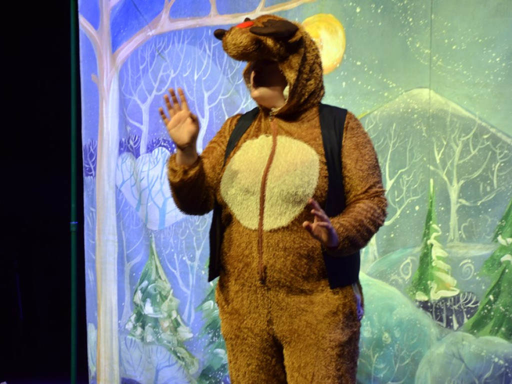 Renifer Niko ratował zimę. Spektakl dla dzieci w miejskim teatrze