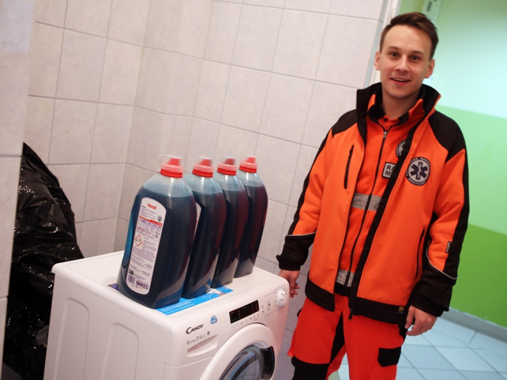 Pralko-suszarka dla głogowskich ratowników! Wystarczyła prośba i sprzęt już mają
