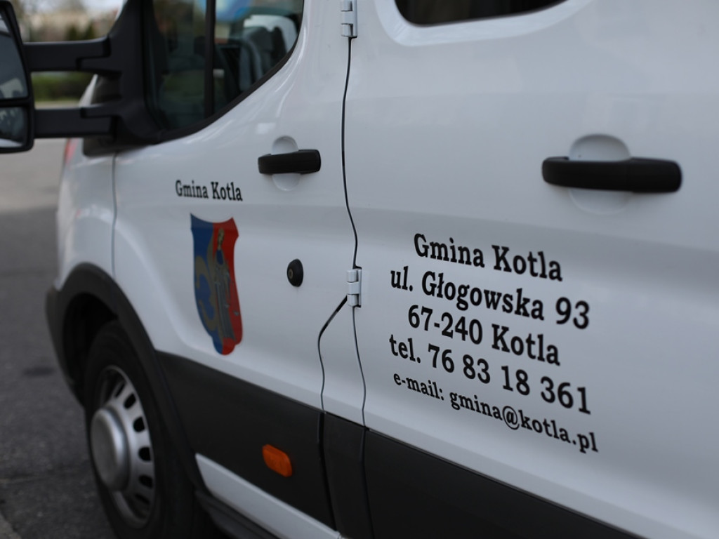 Gminy Kotla i Żukowice zakupiły kombinezony, maseczki i płyny dla szpitala