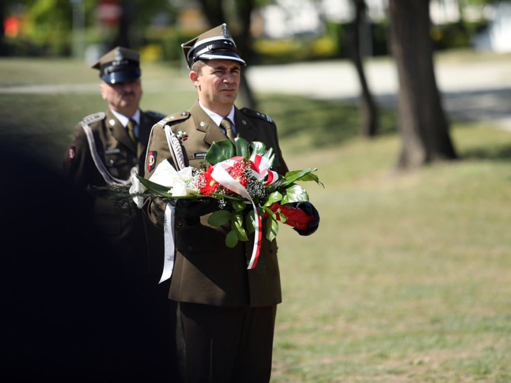 Jesteśmy zobowiązani, aby pamiętać tych, którzy przelali krew na wszystkich frontach II wojny światowej