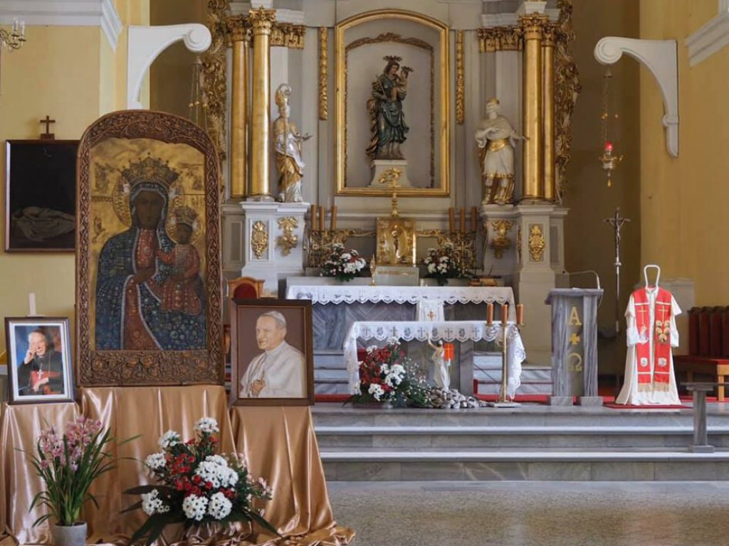 100. rocznica urodzin Jana Pawła II i niezwykłe pamiątki w kościele Bożego Ciała
