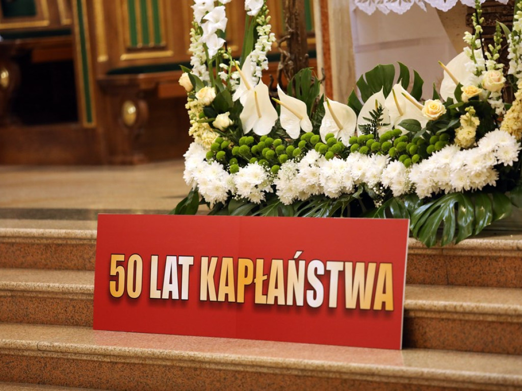 50 lat kapłaństwa proboszcza Janusza Idzika! Były kwiaty i życzenia