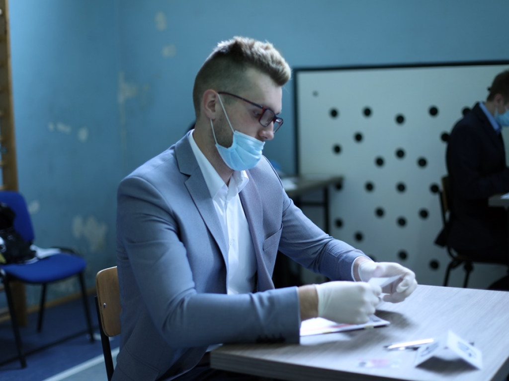 Rozpoczęły się matury. W Głogowie egzaminy zdaje 800 absolwentów
