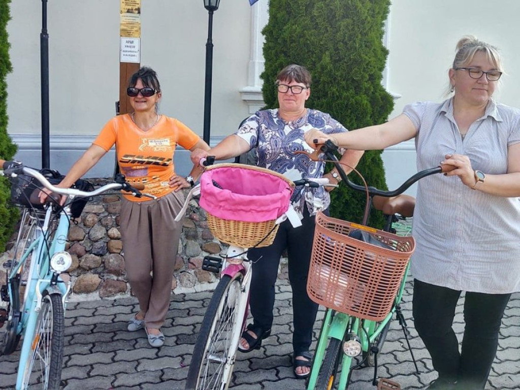 Ksiądz był zaskoczony, bo chętnych nie brakowało! Na rowerach ruszyli do Grodowca