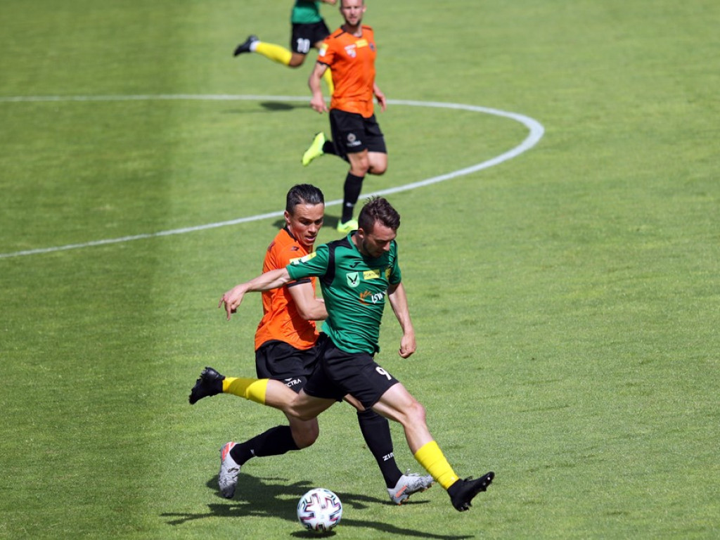 Wyrównany pojedynek Chrobrego z GKS-em i podział punktów