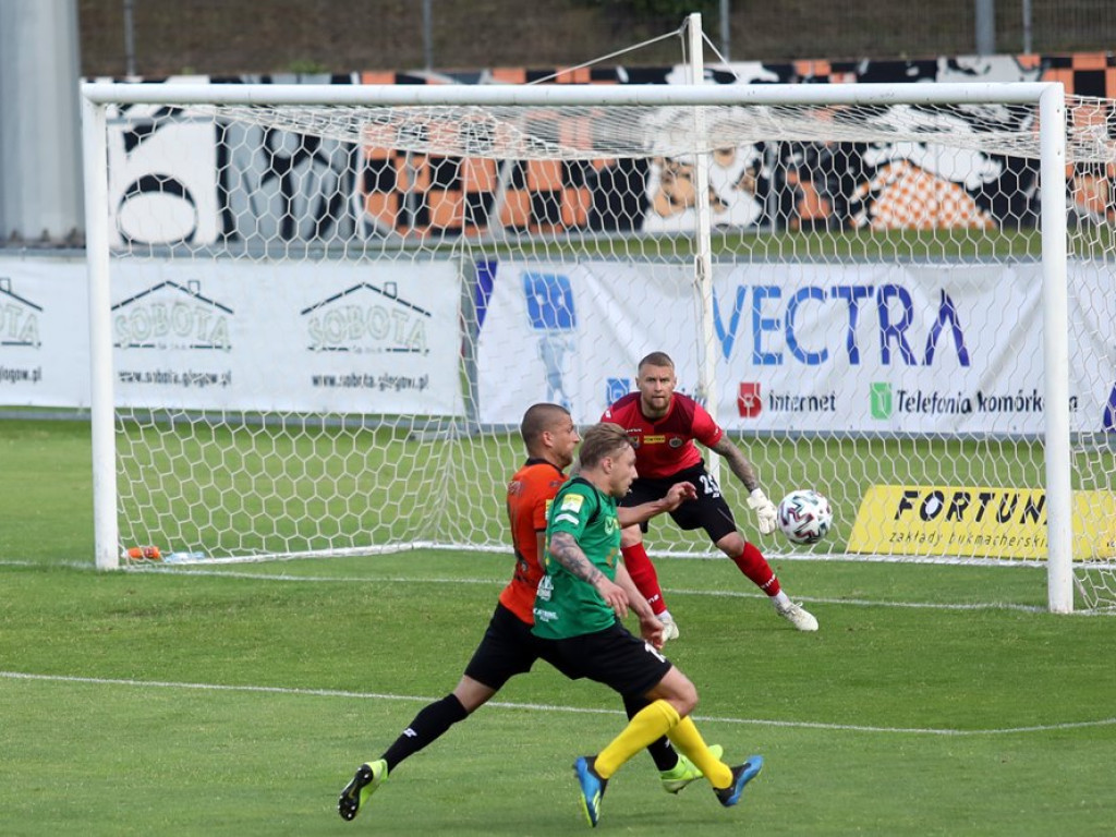 Wyrównany pojedynek Chrobrego z GKS-em i podział punktów