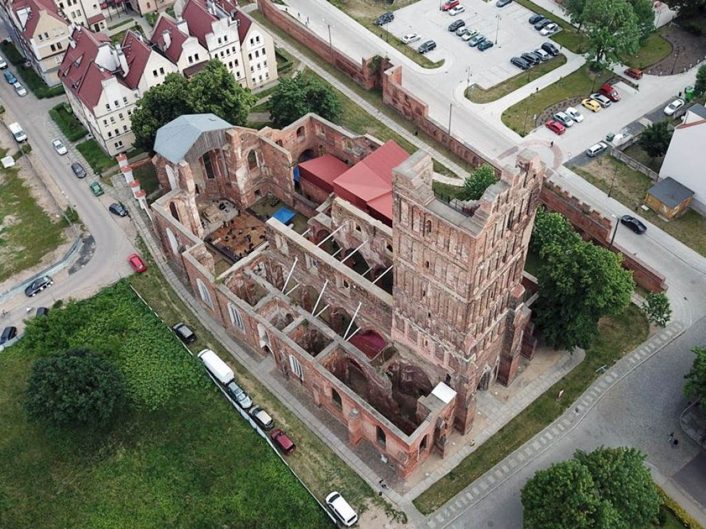 Stare Miasto z lotu ptaka! To serce Głogowa