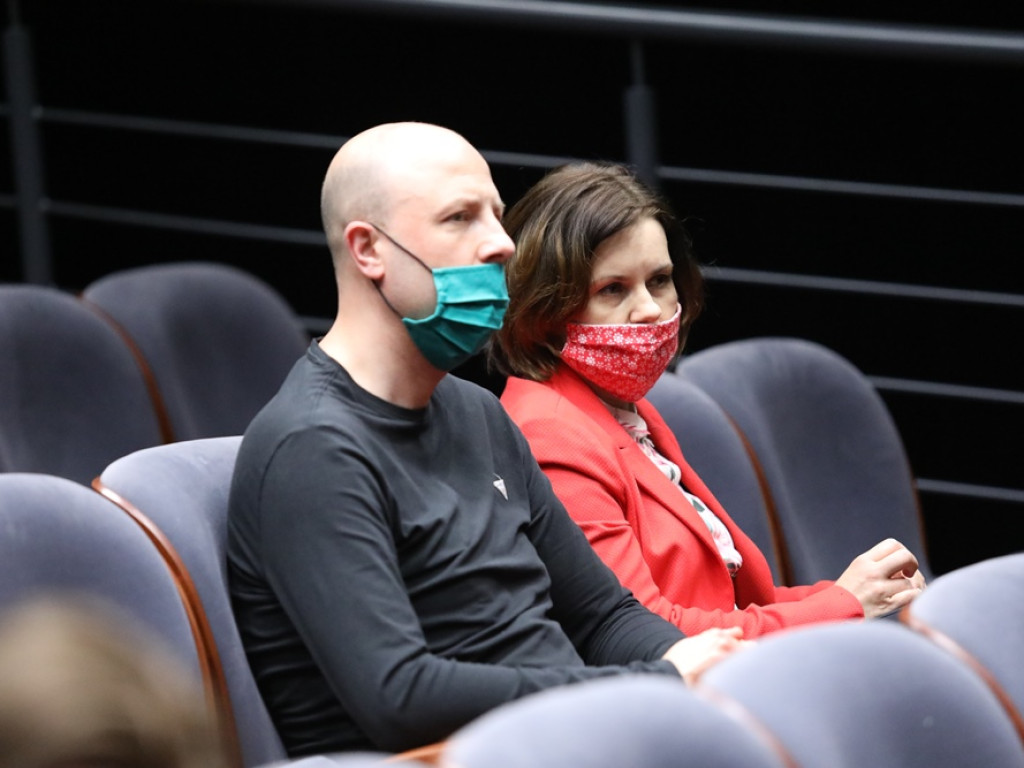 Z przyjaciółmi na scenie i widowni. Piękny koncert w teatrze