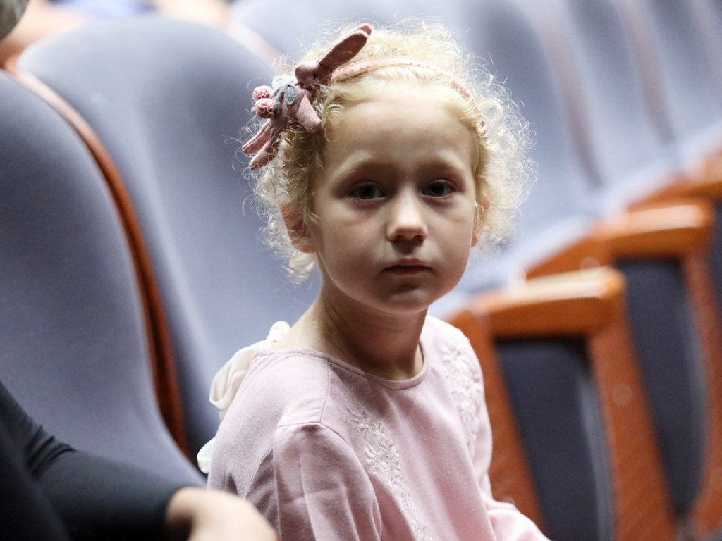 Z przyjaciółmi na scenie i widowni. Piękny koncert w teatrze