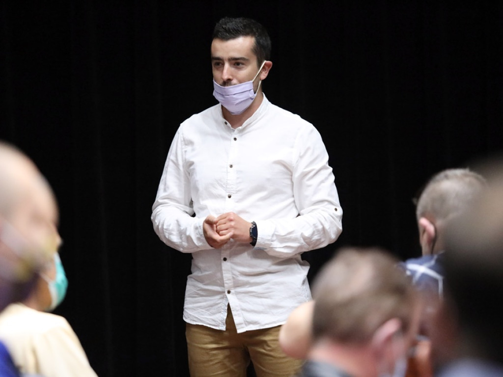 Z przyjaciółmi na scenie i widowni. Piękny koncert w teatrze