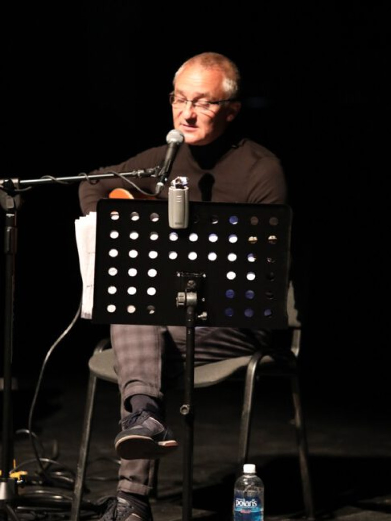 Z przyjaciółmi na scenie i widowni. Piękny koncert w teatrze