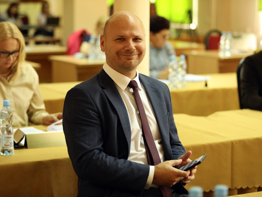 Starosta z absolutorium za 2019 rok. Ale było sześć głosów przeciwnych i krytyka radnych klubu PiS