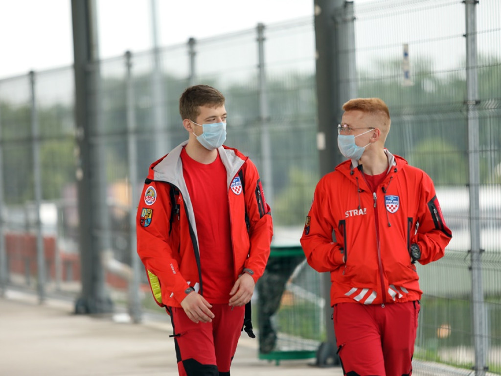 Gra Chrobry. Kibice pomarańczowo-czarnych wrócili na trybuny