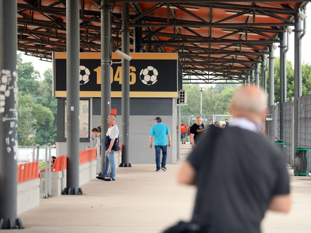 Gra Chrobry. Kibice pomarańczowo-czarnych wrócili na trybuny