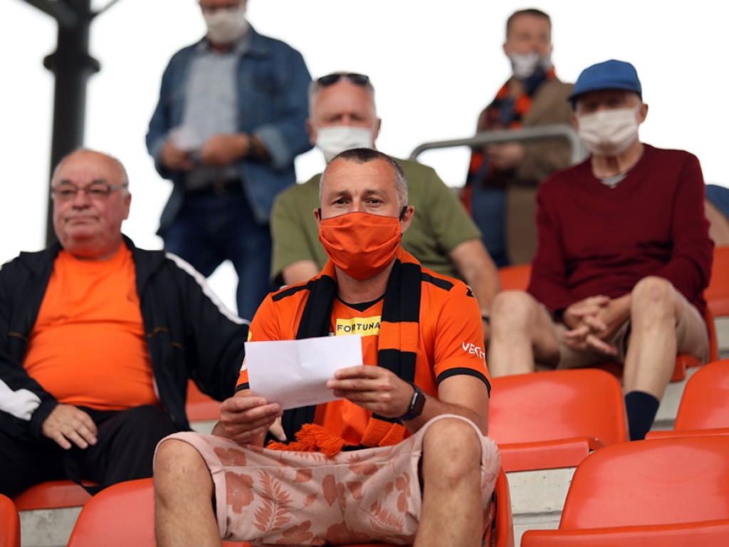 Gra Chrobry. Kibice pomarańczowo-czarnych wrócili na trybuny