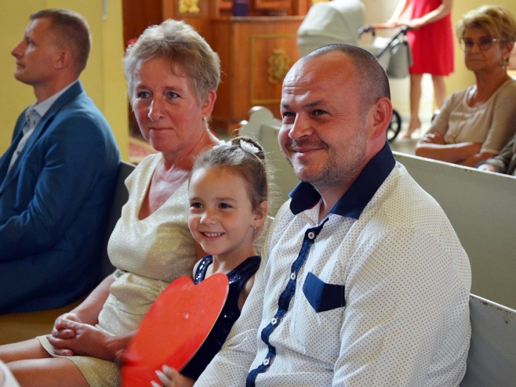 Pierwsza komunia święta w kościele Bożego Ciała