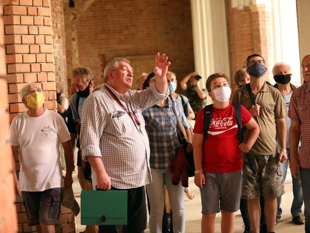 Głogowianie poznawali historię głogowskiej kolegiaty