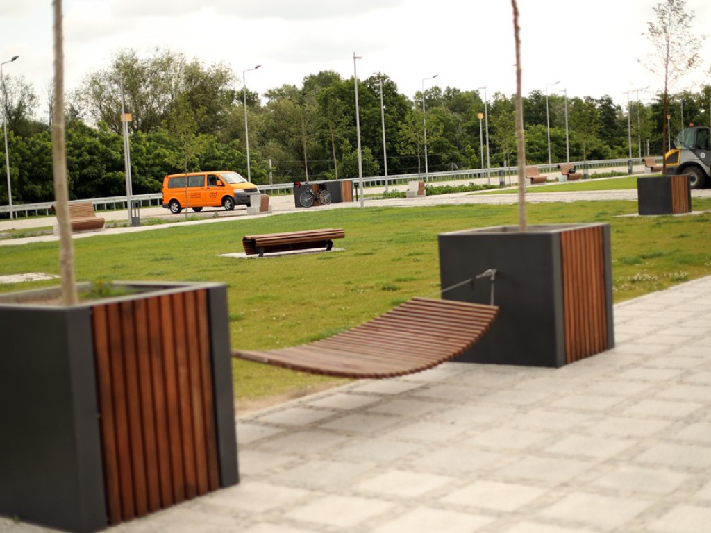 Na bulwarze nie będzie placu zabaw dla dzieci a trampoliny