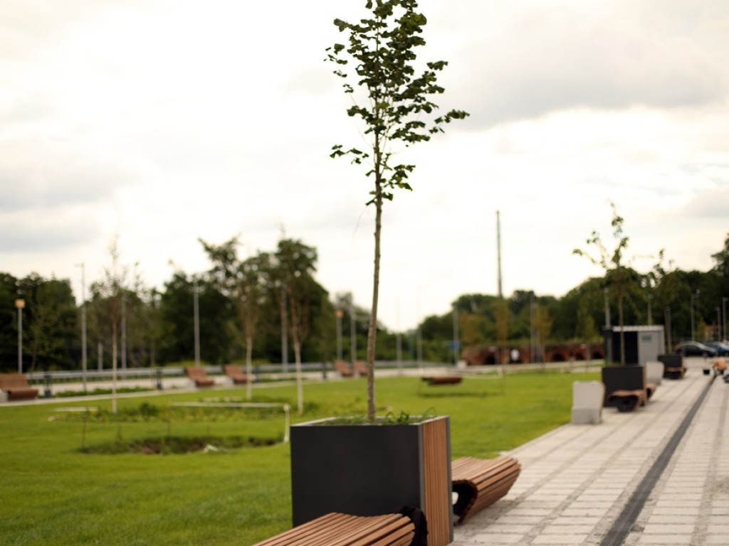 Na bulwarze nie będzie placu zabaw dla dzieci a trampoliny